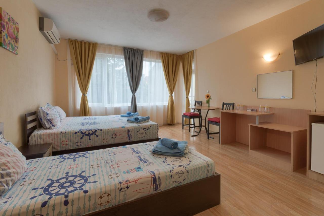 Kazlarov Guest House Kiten  Exterior foto