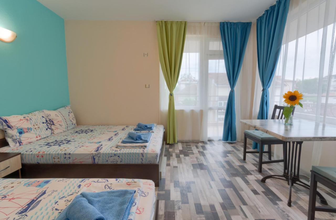 Kazlarov Guest House Kiten  Exterior foto