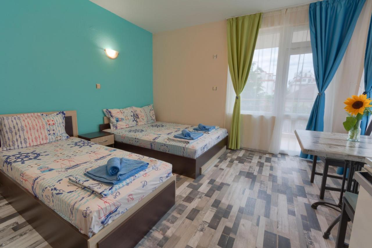 Kazlarov Guest House Kiten  Exterior foto