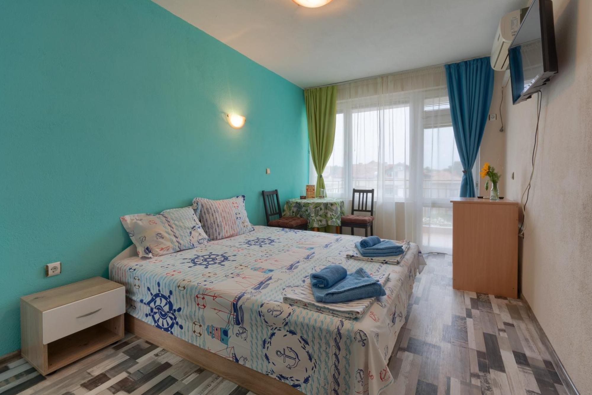 Kazlarov Guest House Kiten  Exterior foto