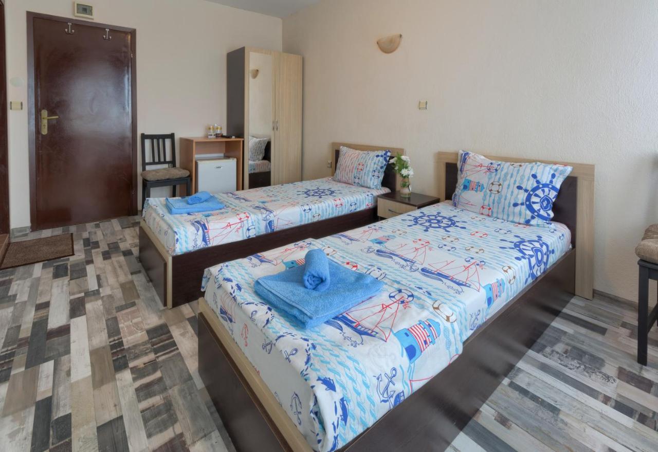 Kazlarov Guest House Kiten  Exterior foto
