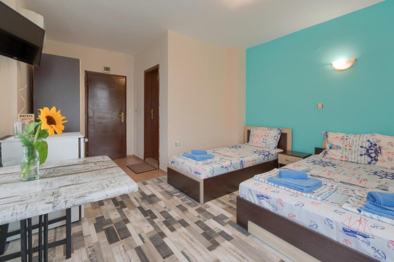 Kazlarov Guest House Kiten  Exterior foto