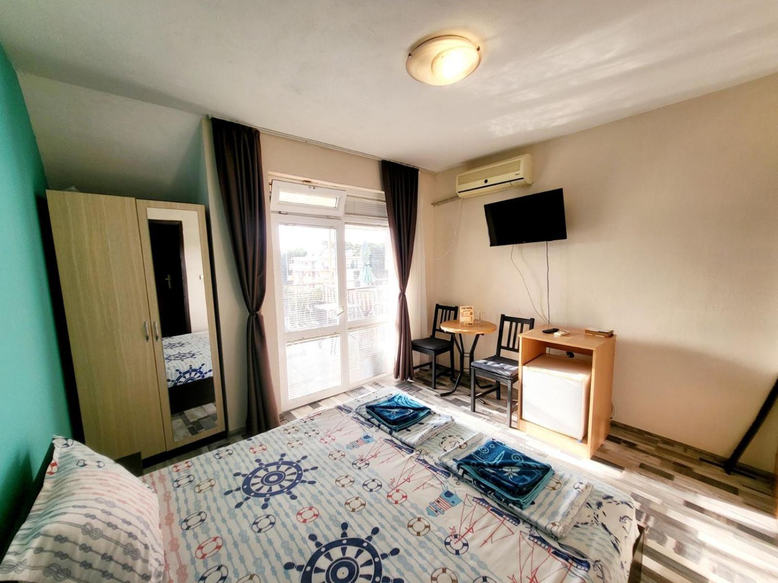 Kazlarov Guest House Kiten  Exterior foto